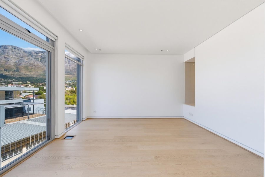 2 Bedroom Property for Sale in Gardens Western Cape